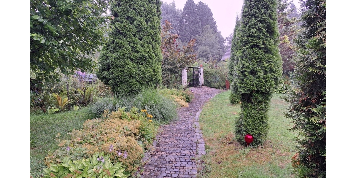 Wochenend-Ferienhaus auf idyllischem Grundstück am Wald in Kirchseeon - Ferienhaus Kirchseeon | Angebot:22477616