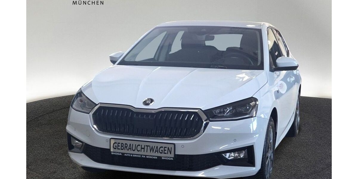 Skoda Fabia 23.700 km 19.760 &euro; München 80935