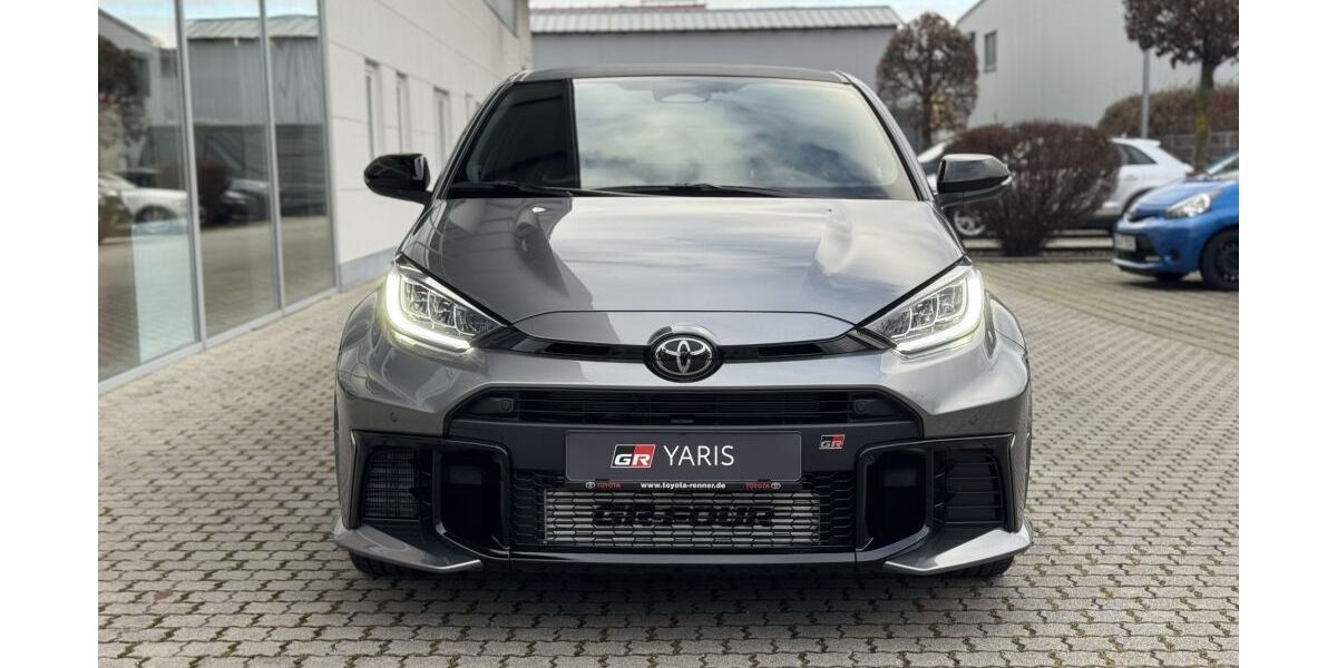 Toyota Yaris 3.000 km 45.890 &euro; Dachau 85221