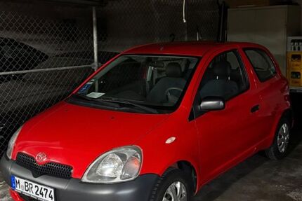 Toyota Yaris 158.000 km 1.349 &euro; München 81243