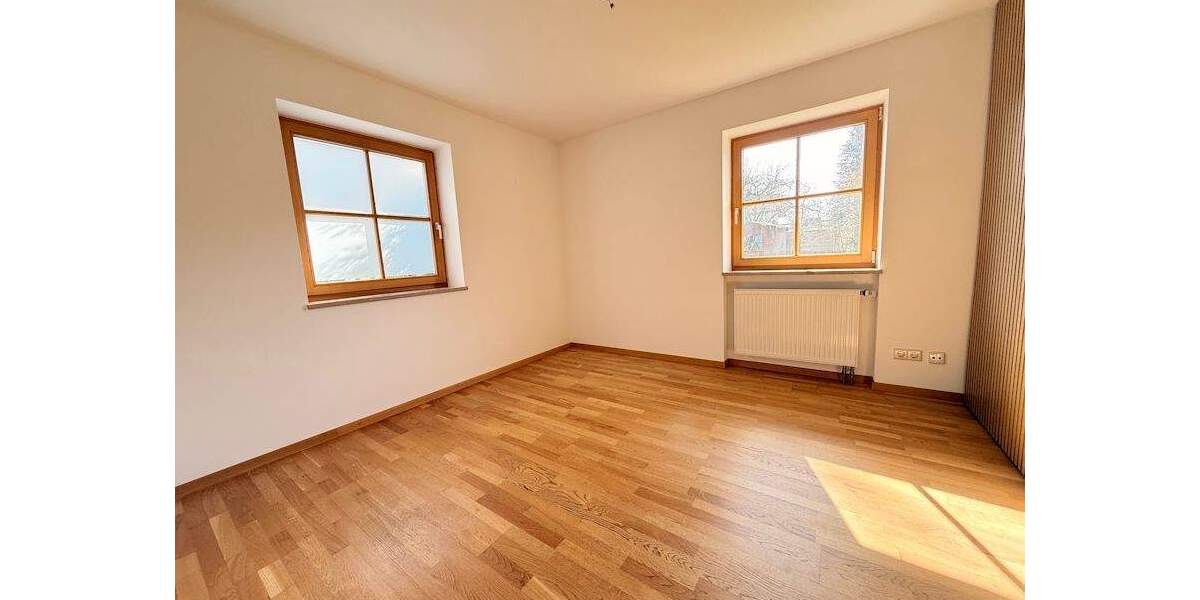 Einfamilienhaus Höhenkirchen-Siegertsbrunn Siegertsbrunn - 5 Zimmer, 191 m&sup2;, 1.590.000&euro; | Angebot:25695626