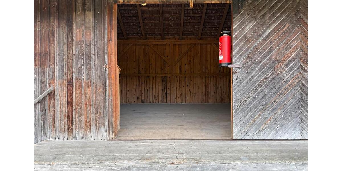 Lagerhaus (ca. 72 m²) mit Stromanschluss und Laderampe zimmer