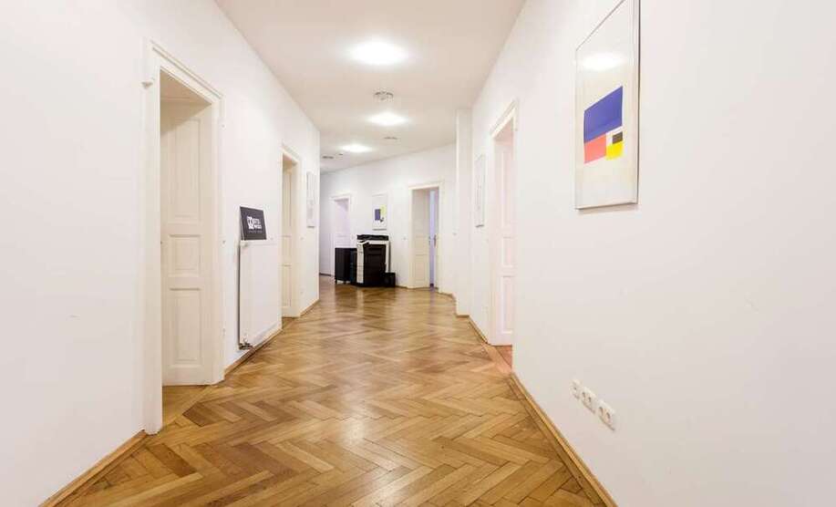 Büro in München 615 € 30 m²