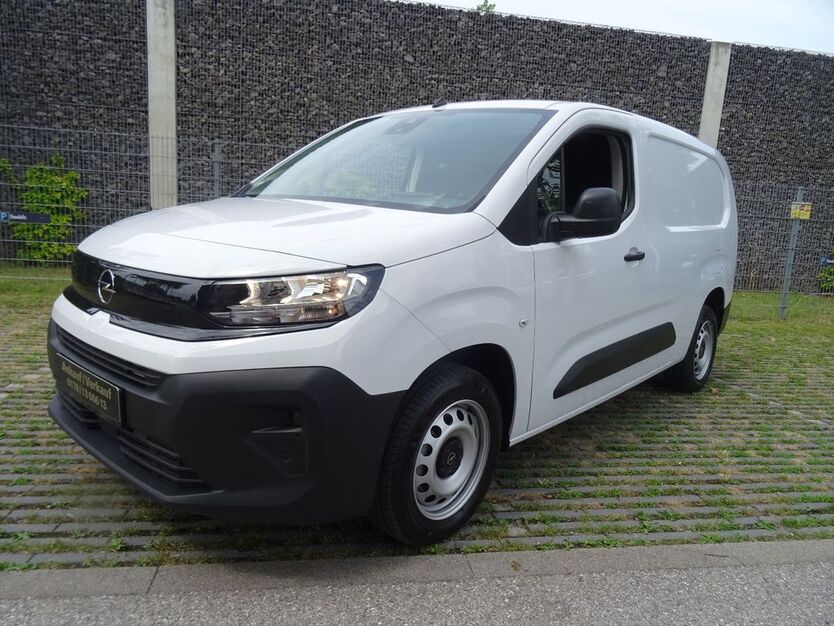 Opel Combo 3.000 km 22.950 € München 81249