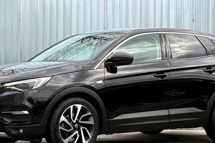 Opel Grandland (X) 105.071 km 16.490 &euro; München 81243