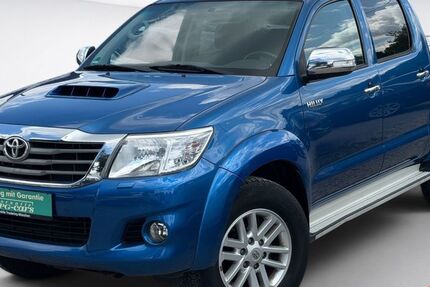 Toyota Hilux 38.406 km 27.990 &euro; München 81825