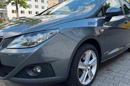 Seat Ibiza 293.000 km 2.300 &euro; München 80687