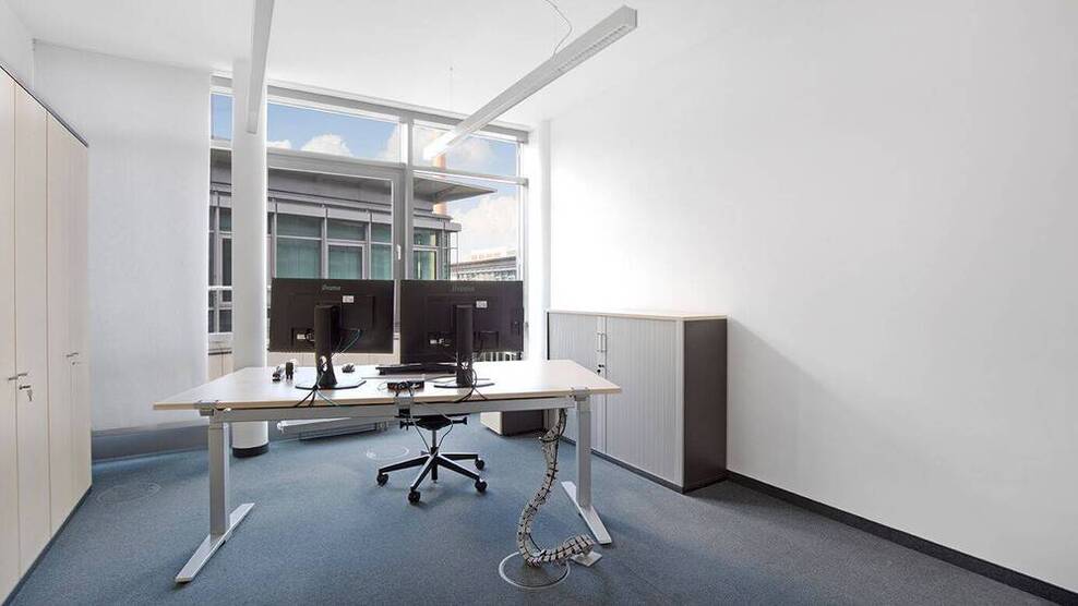 Untermiete: Büroflächen in Maxvorstadt mit eigenem Zugang - All-in-Miete