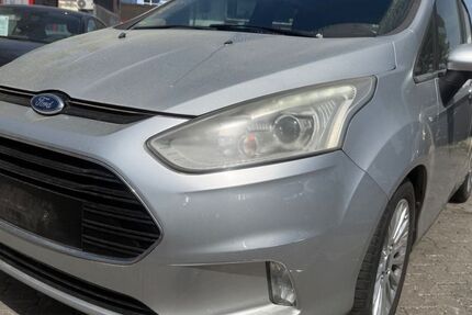 Ford B-Max 140.500 km 2.499 &euro; München 81243