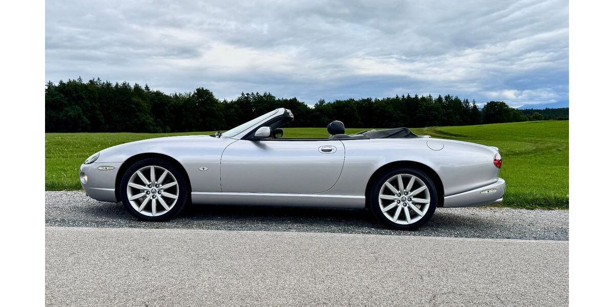Jaguar XK8 167.000 km 26.700 &euro; München 81675