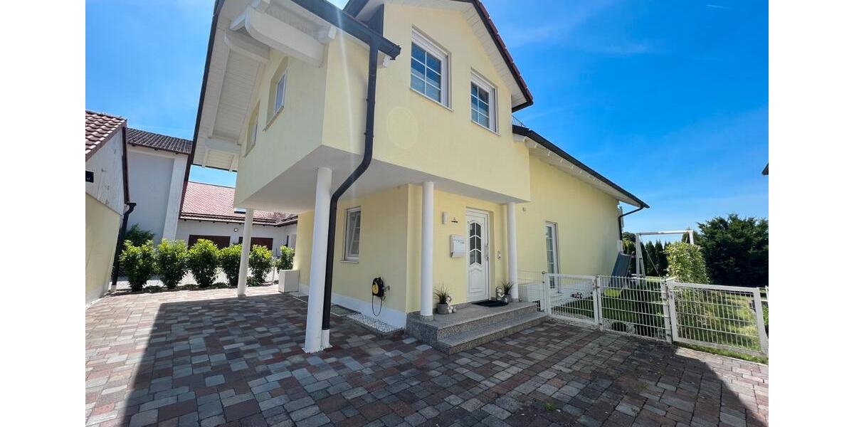Einfamilienhaus Hallbergmoos - 7 Zimmer, 210 m&sup2;, 3.250&euro; | Angebot:26377737