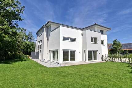 Haus Unterföhring - 7 Zimmer, 337 m&sup2;, 5.900&euro; | Angebot:23027084
