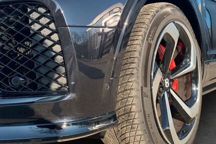 Bentley Bentayga 2.800 km 269.999 &euro; München 80809