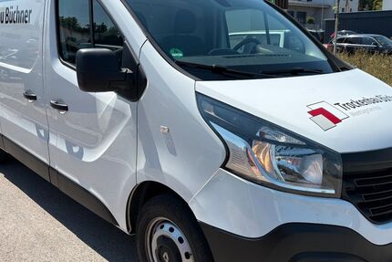 Renault Trafic 272.350 km 5.950 &euro; Puchheim 82178