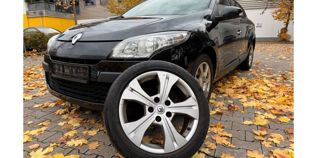 Renault Megane 198.000 km 3.700 € München 80687