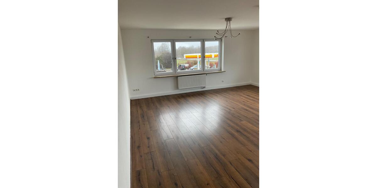 Etagenwohnung Holzkirchen - 2.5 Zimmer, 90 m&sup2;, 1.400&euro; | Angebot:25218962