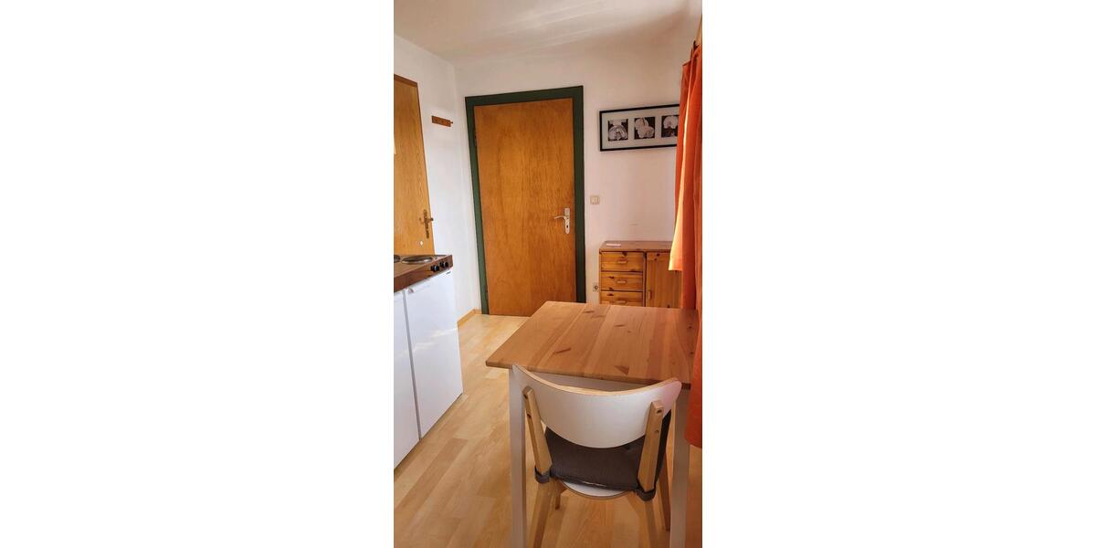 Etagenwohnung Holzkirchen - 1 Zimmer, 20 m&sup2;, 374&euro; | Angebot:26365014