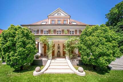 Haus München Thalkirchen-Obersendling-Forstenried-Fürstenried-Solln - 14 Zimmer, 563 m&sup2;, 9.400.000&euro; | Angebot:25304445