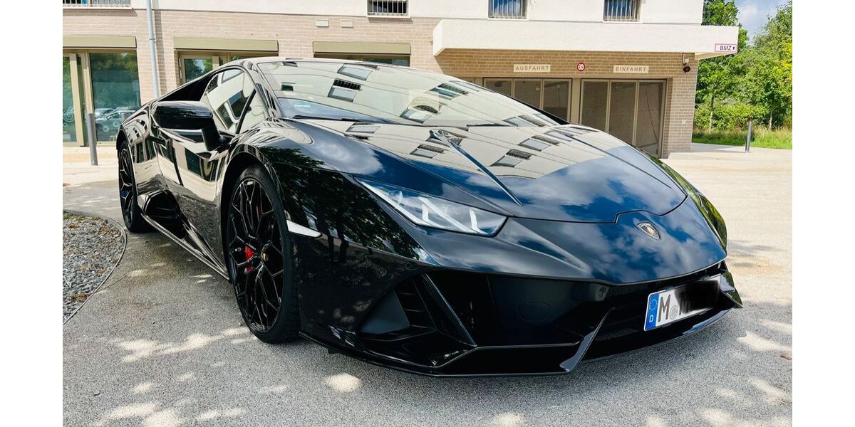 Lamborghini Huracán 6.000 km 279.900 &euro; München 81825