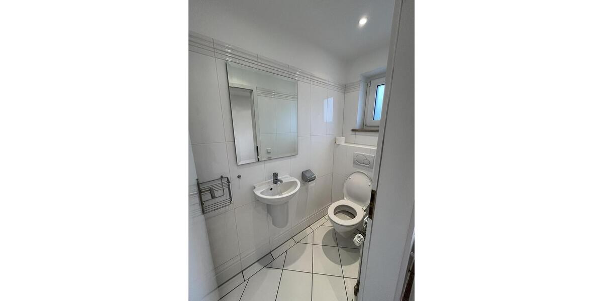 Doppelhaushälfte Fürstenfeldbruck - 6 Zimmer, 154 m&sup2;, 2.400&euro; | Angebot:24793327