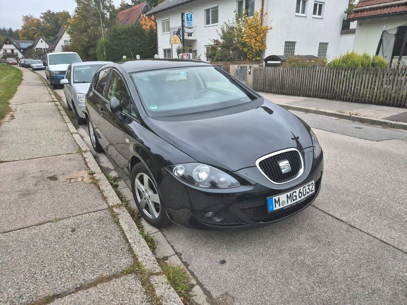 Seat Leon 278.588 km 2.300 € Starnberg 82319