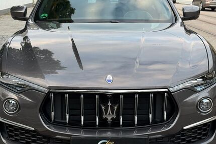Maserati Levante 65.900 km 39.999 &euro; München 81549
