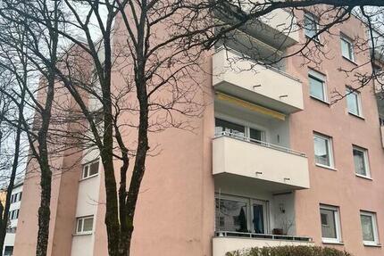 3-Zimmer-Wohnung mit saniertem Wohnzimmer und Einbauküche 3 zimmer