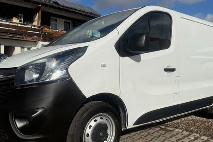 Opel Vivaro 122.000 km 5.999 &euro; München 81243