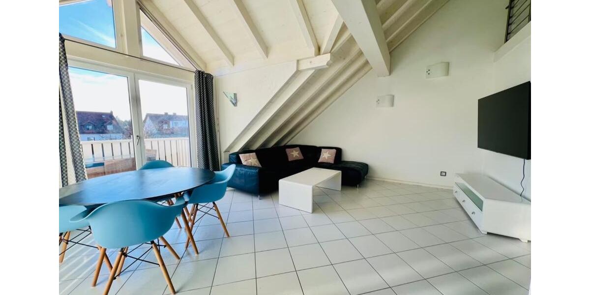 Vollmöblierte Galeriewohnung inkl. Garage + Balkon + Keller 2.5 zimmer