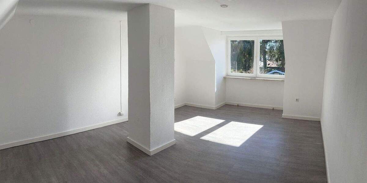 Reihenmittelhaus Oberschleißheim - 4 Zimmer, 150 m&sup2;, 2.490&euro; | Angebot:25782546