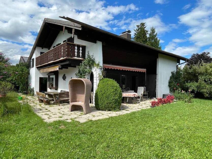 ANGEBOTSVERFAHREN - Charmantes Einfamilienhaus mit traumhafen Blick in die unverbaute Natur