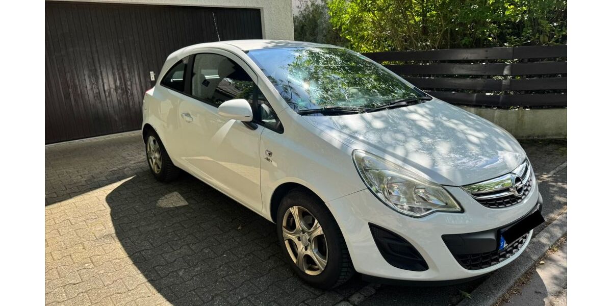 Opel Corsa 180.000 km 1.950 &euro; München 81825