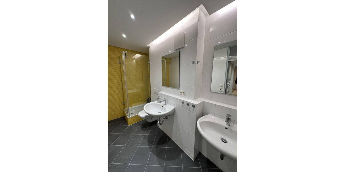 Etagenwohnung München Thalk.Obersendl.-Forsten-Fürstenr.-Solln - 5 Zimmer, 125 m&sup2;, 2.300&euro; | Angebot:26791679
