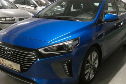 Hyundai IONIQ 140.567 km 11.700 € München 81825