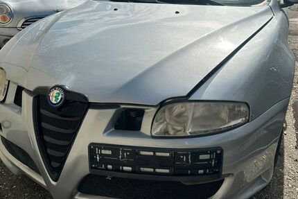 Alfa Romeo GT 145.000 km 2.250 &euro; München 80995