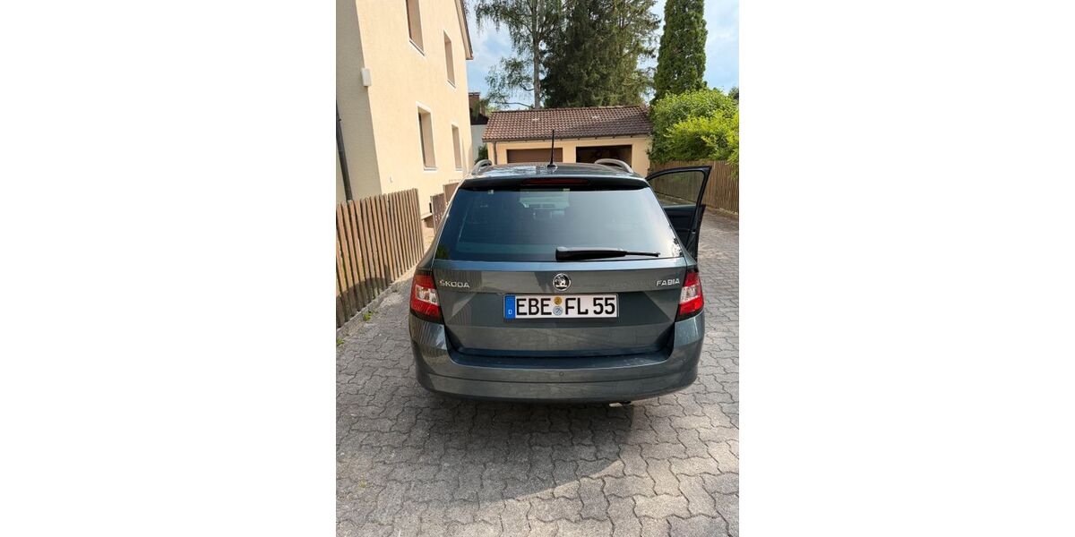 Skoda Fabia 59.445 km 12.499 &euro; Baldham 85598
