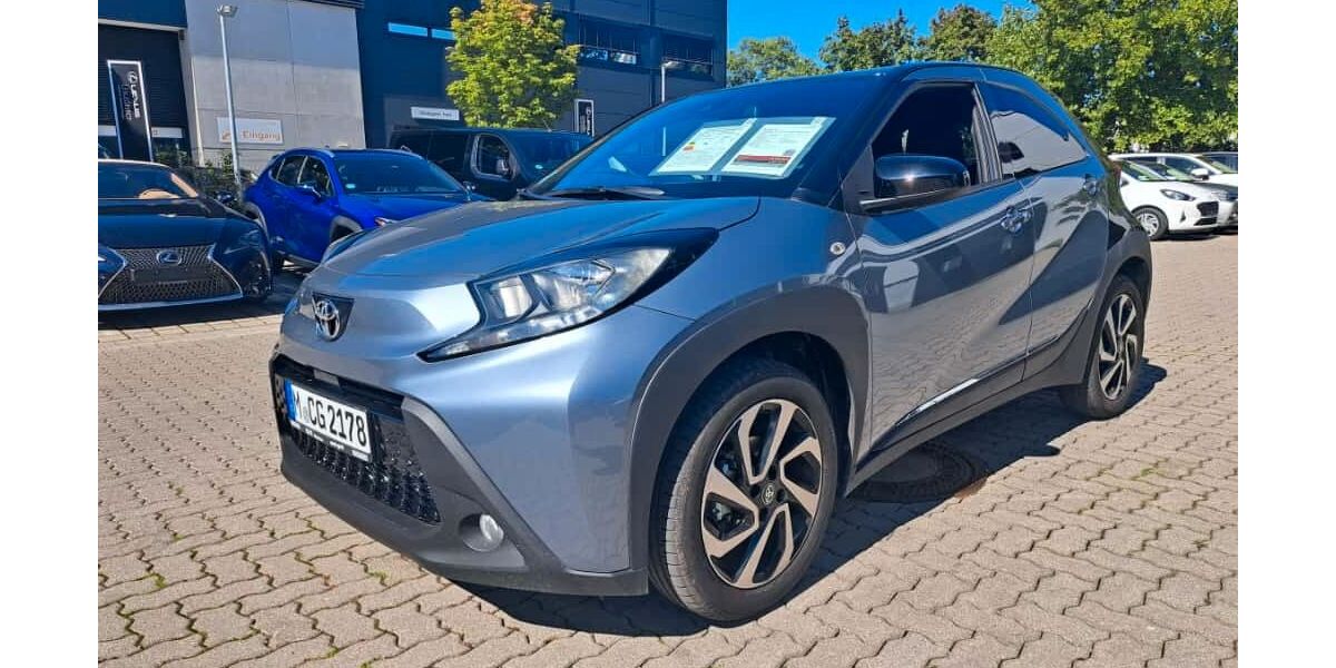 Toyota Aygo (X) 6.990 km 17.990 &euro; München 80687