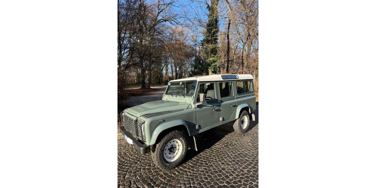 Land Rover Defender 300.900 km 28.000 &euro; München 81675