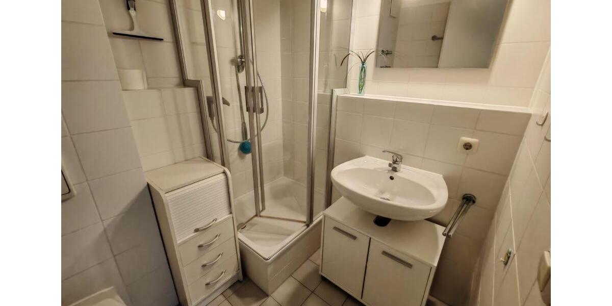 Dachgeschoßwohnung Unterföhring - 1 Zimmer, 20 m&sup2;, 770&euro; | Angebot:26612668