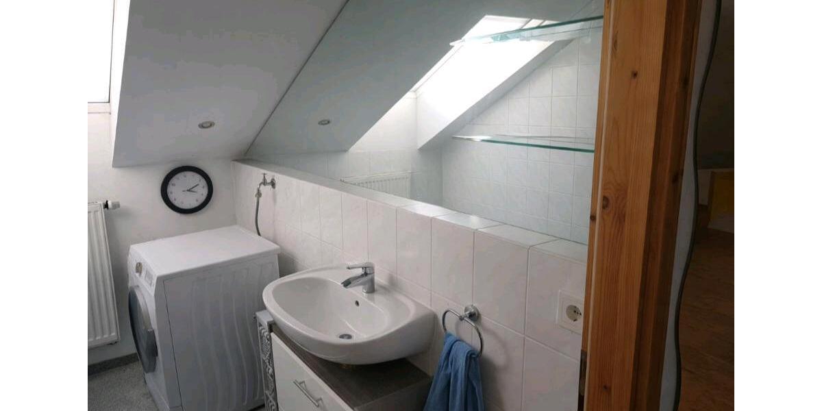 Dachgeschoßwohnung Ismaning - 3 Zimmer, 71 m&sup2;, 355.000&euro; | Angebot:26068111