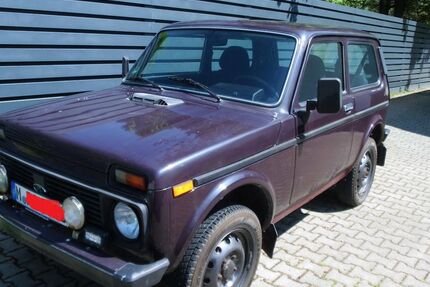 Lada Niva 117.000 km 4.300 € München 80995