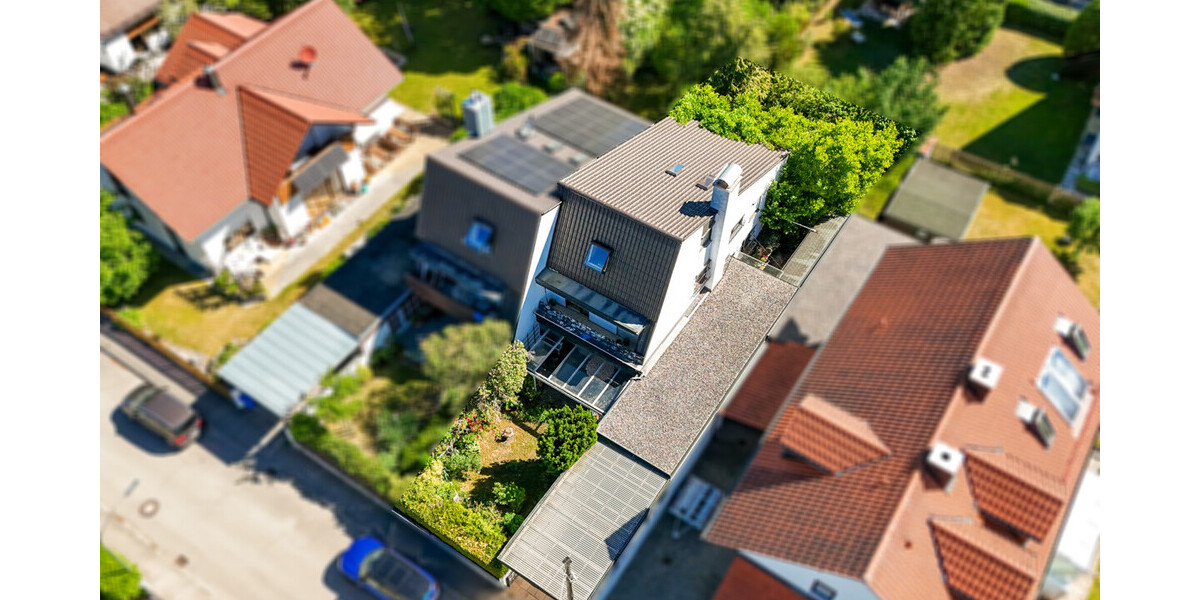 FAMILIENIDYLLE IN ALLACH: DOPPELHAUSHÄLFTE MIT GARTEN, TERRASSE UND DOPPELGARAGE - Doppelhaushälfte München Allach-Untermenzing | Angebot:26953877
