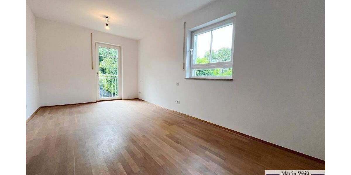 Doppelhaushälfte Berg Maxhöhe - 5 Zimmer, 197 m&sup2;, 3.595&euro; | Angebot:25699587
