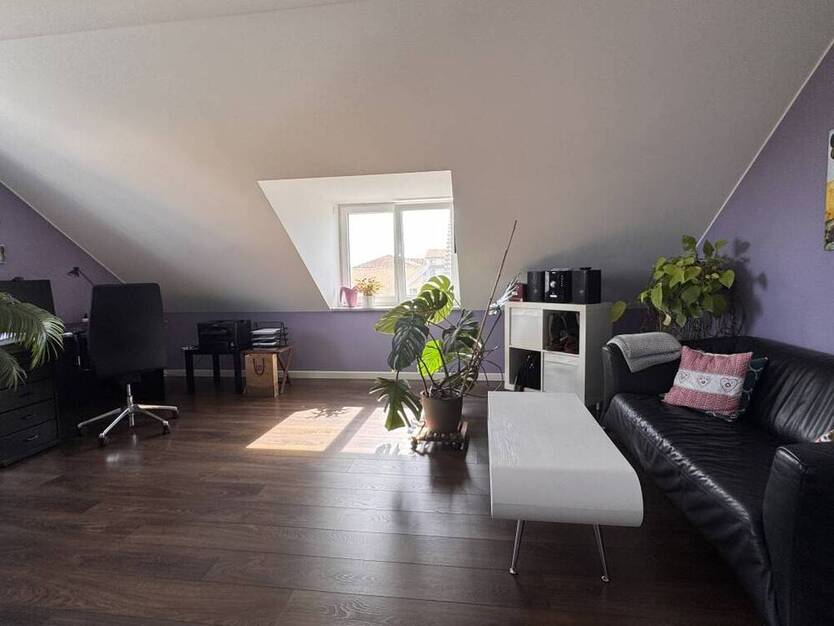 Moderne und große DHH mit Süd-West-Garten in Ortsrandlage Aschheim