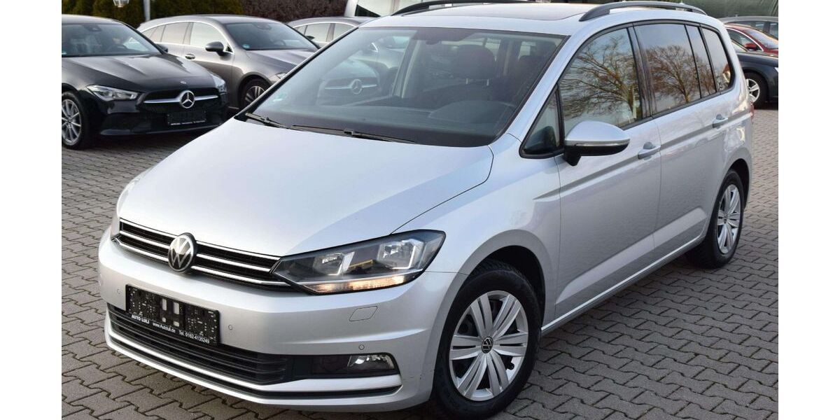 VW Touran 180.000 km 16.900 &euro; Poing 85586