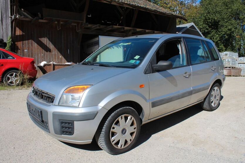 Ford Fusion 162.500 km 1.490 € Schwabhausen 85247