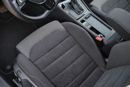 VW Golf 83.500 km 14.600 &euro; Vierkirchen 85256