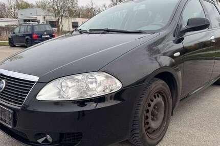 Fiat Croma 208.000 km 2.490 &euro; Hebertshausen 85241