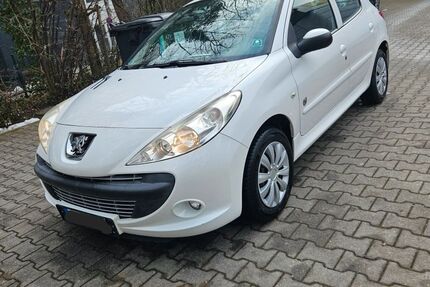 Peugeot 206 125.000 km 3.400 &euro; Unterhaching 82008