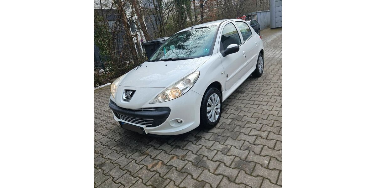 Peugeot 206 125.000 km 3.400 &euro; Unterhaching 82008